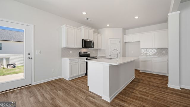 11979 Aukerman Way, Hampton, GA 30228