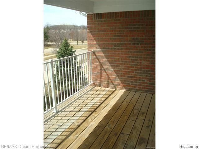 16872 Dover Drive, Northville, MI 48168