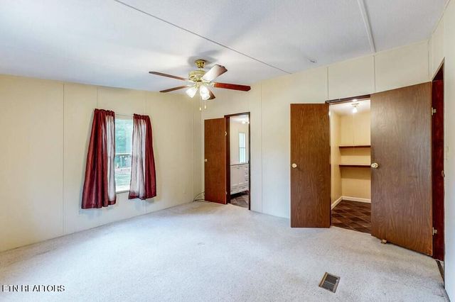 2525 Old Harriman Hwy, Oliver Springs, TN 37840
