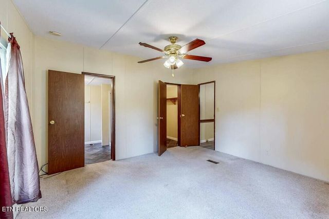 2525 Old Harriman Hwy, Oliver Springs, TN 37840