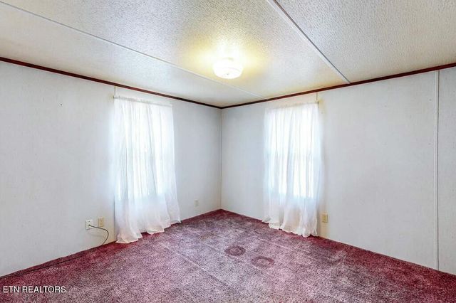 2525 Old Harriman Hwy, Oliver Springs, TN 37840