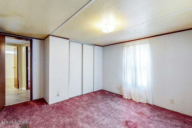 2525 Old Harriman Hwy, Oliver Springs, TN 37840