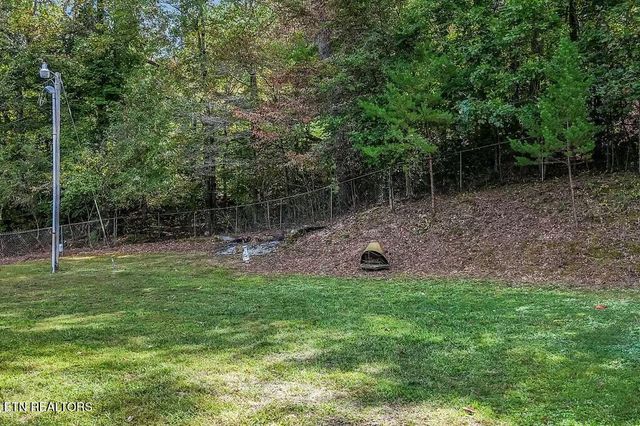2525 Old Harriman Hwy, Oliver Springs, TN 37840