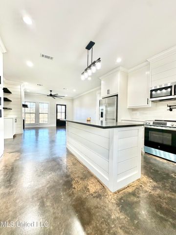 391 Scr 62, Magee, MS 39111