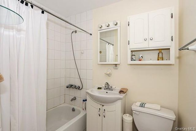 1832 George Street 2B, Ridgewood, NY 11385