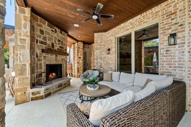 831 Simmons Court, Southlake, TX 76092