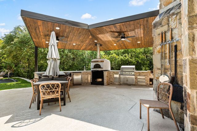 831 Simmons Court, Southlake, TX 76092