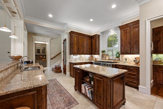 831 Simmons Court, Southlake, TX 76092