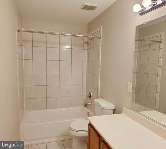 10320 WINGED ELM CIR, Manassas, VA 20110