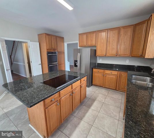 10320 WINGED ELM CIR, Manassas, VA 20110