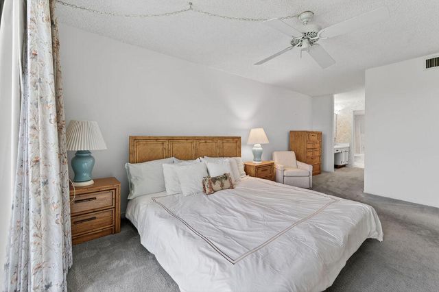 501 SW 11th Place 402-a, Boca Raton, FL 33432