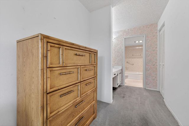 501 SW 11th Place 402-a, Boca Raton, FL 33432