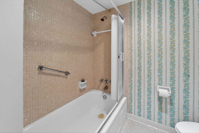 501 SW 11th Place 402-a, Boca Raton, FL 33432