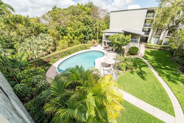 501 SW 11th Place 402-a, Boca Raton, FL 33432