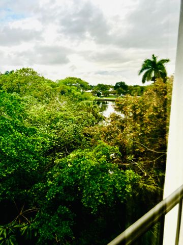 501 SW 11th Place 402-a, Boca Raton, FL 33432