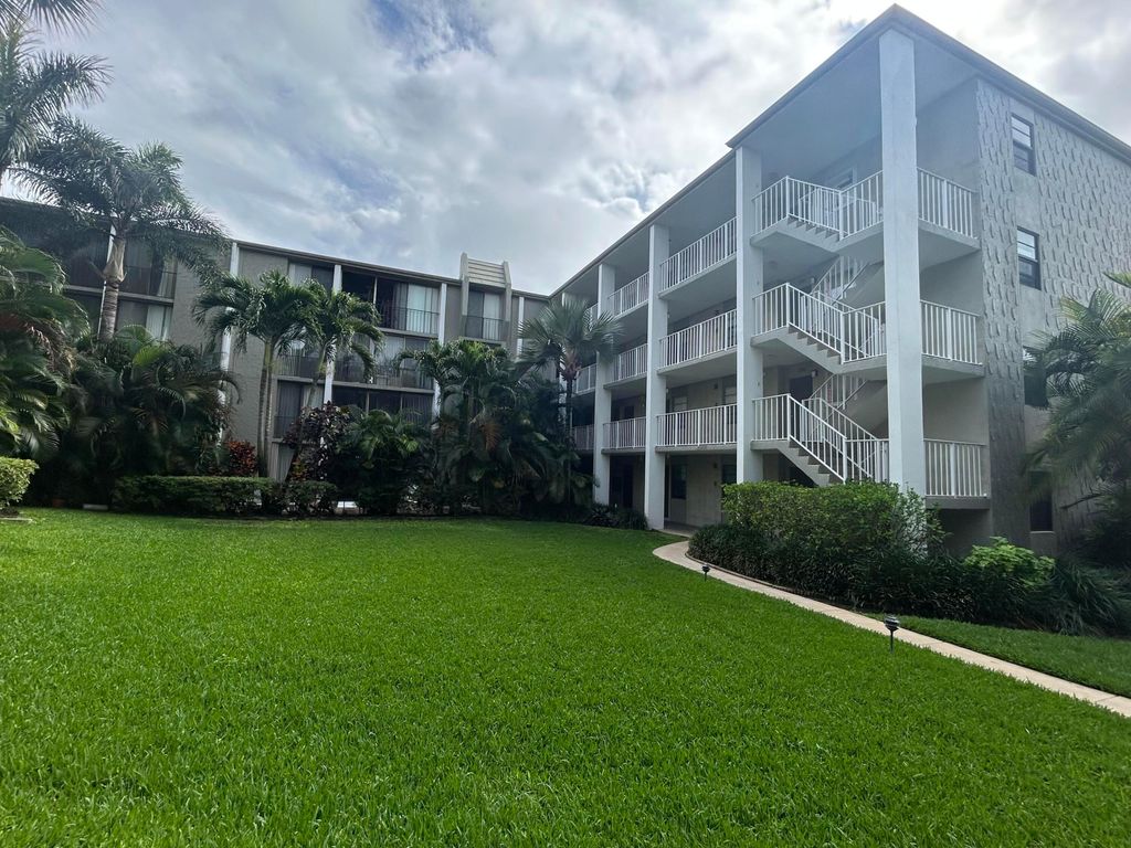 501 SW 11th Place 402-a, Boca Raton, FL 33432
