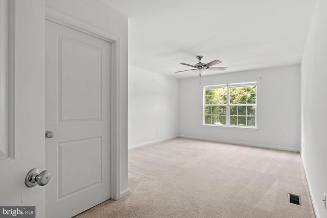 1078 LA GRANGE PKWY, Newark, DE 19702