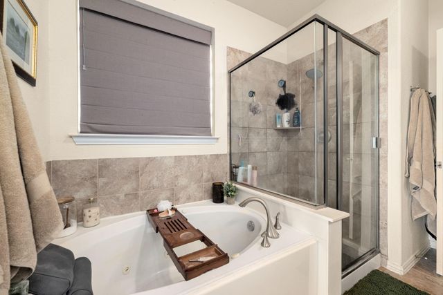 2303 Crescent Water, Rosenberg, TX 77471
