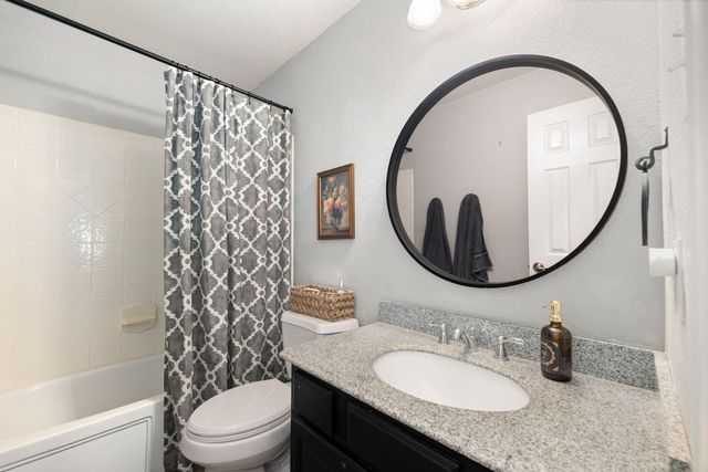 2303 Crescent Water, Rosenberg, TX 77471