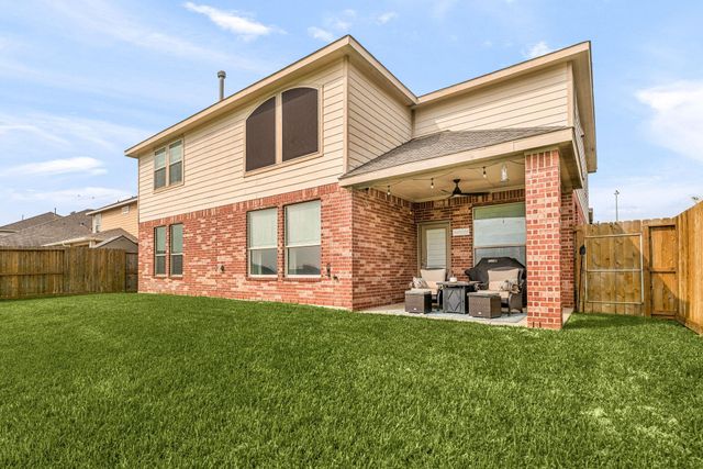 2303 Crescent Water, Rosenberg, TX 77471