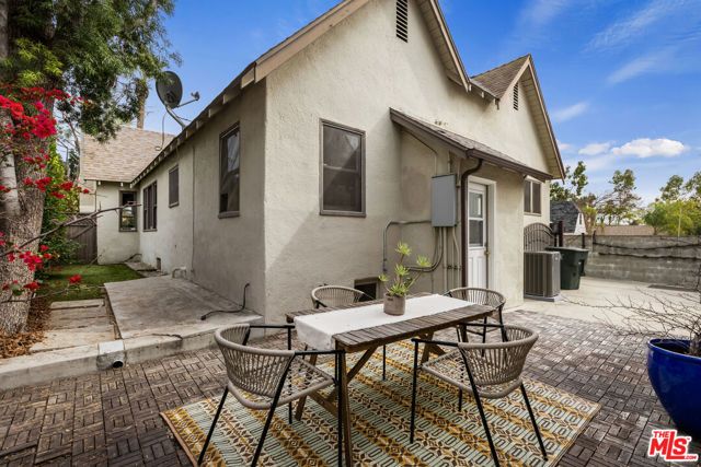 1453 Bresee Avenue, Pasadena, CA 91104