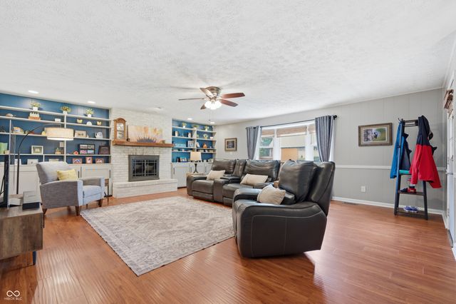 3706 E Carol Lane, Mooresville, IN 46158