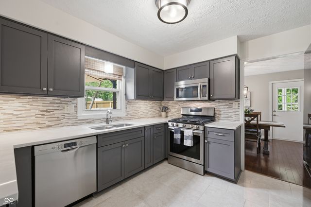 3706 E Carol Lane, Mooresville, IN 46158