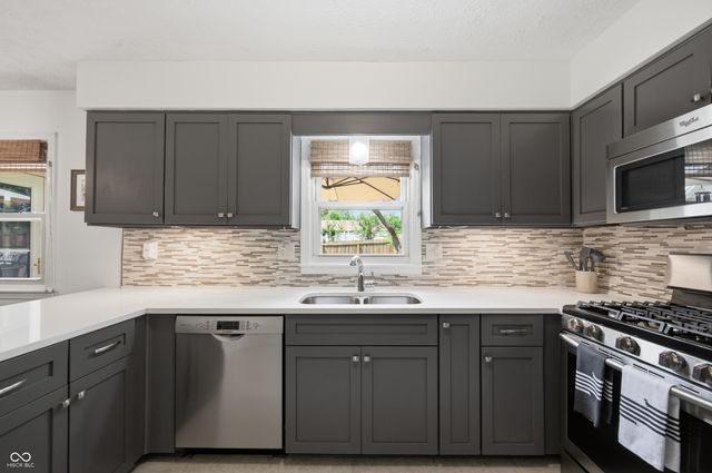 3706 E Carol Lane, Mooresville, IN 46158