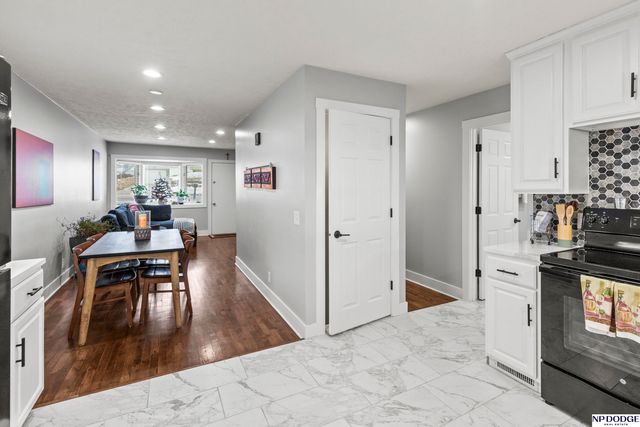 5902 S 50th Street, Omaha, NE 68117