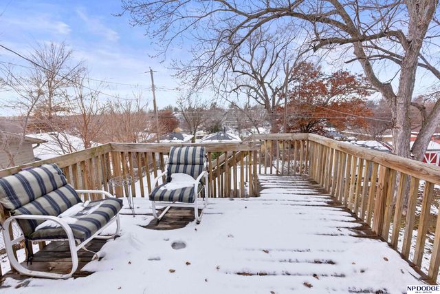 5902 S 50th Street, Omaha, NE 68117