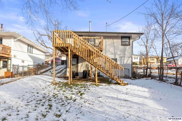 5902 S 50th Street, Omaha, NE 68117