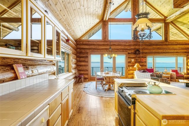 154 Rockaway Beach Lane, Camano Island, WA 98282