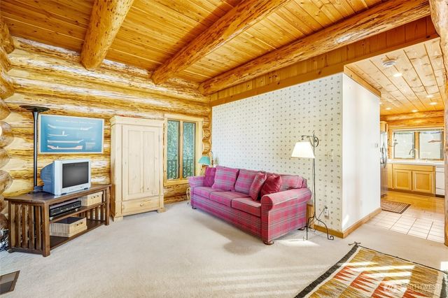 154 Rockaway Beach Lane, Camano Island, WA 98282