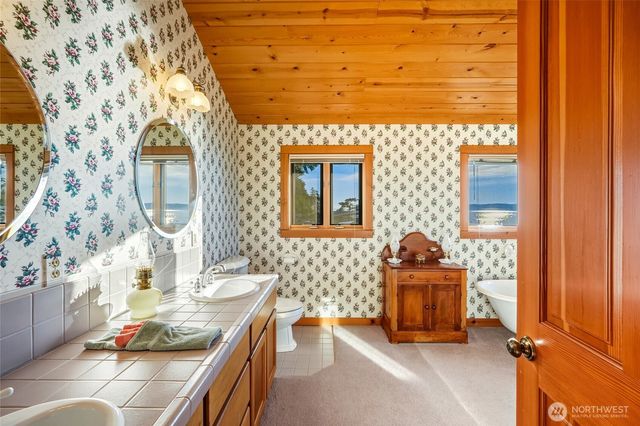 154 Rockaway Beach Lane, Camano Island, WA 98282