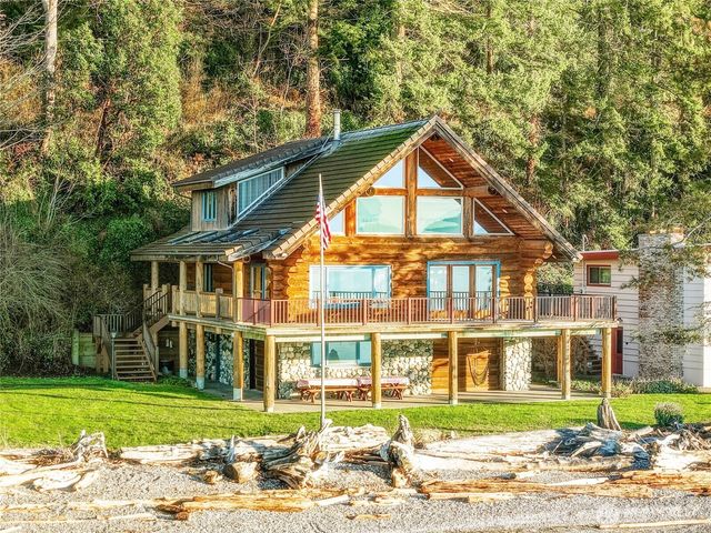 154 Rockaway Beach Lane, Camano Island, WA 98282