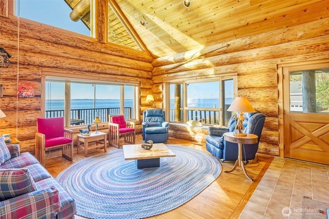 154 Rockaway Beach Lane, Camano Island, WA 98282