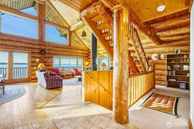 154 Rockaway Beach Lane, Camano Island, WA 98282