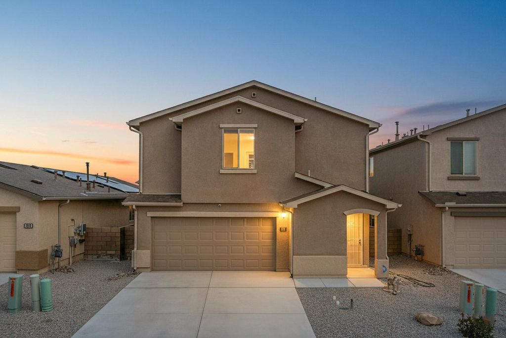 471 CHAFEY Drive SW, Los Lunas, NM 87031