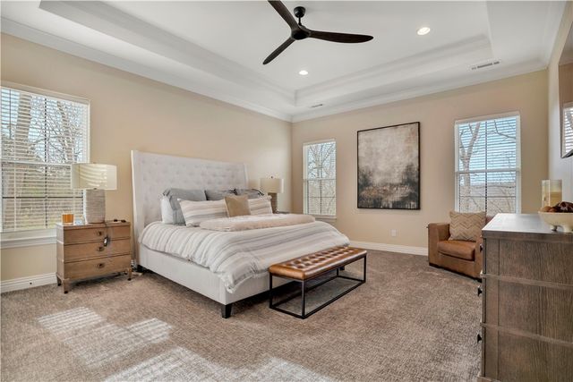 2944 E Pebblestone Drive, Fayetteville, AR 72701