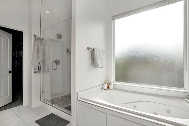 2944 E Pebblestone Drive, Fayetteville, AR 72701