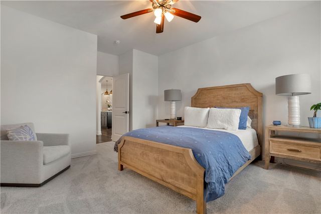 2944 E Pebblestone Drive, Fayetteville, AR 72701