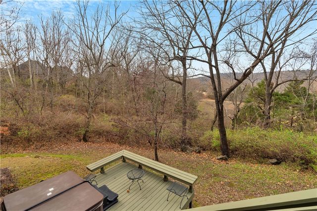 2944 E Pebblestone Drive, Fayetteville, AR 72701