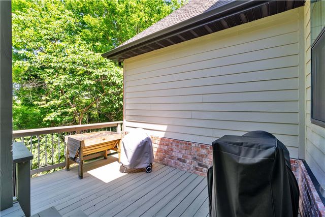 2944 E Pebblestone Drive, Fayetteville, AR 72701