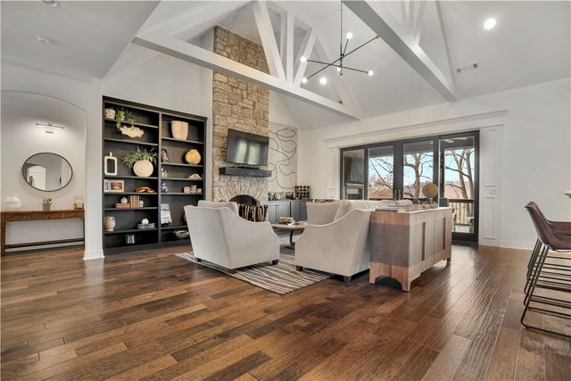 2944 E Pebblestone Drive, Fayetteville, AR 72701