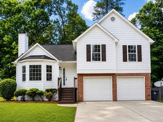 1077 Athena Court, Acworth, GA 30101