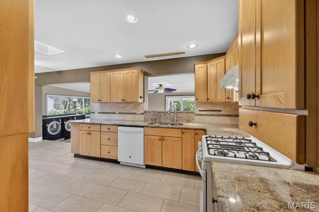 9301 Lavant Drive, St Louis, MO 63126