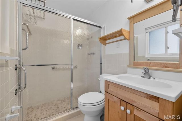 9301 Lavant Drive, St Louis, MO 63126