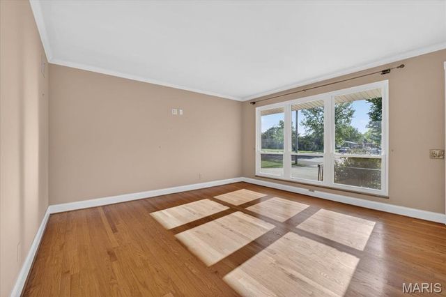 9301 Lavant Drive, St Louis, MO 63126