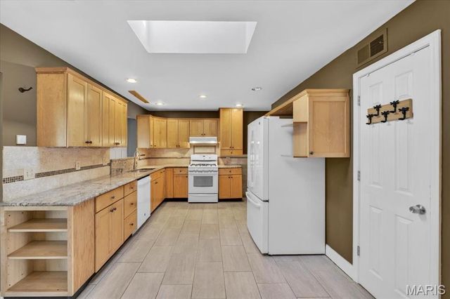 9301 Lavant Drive, St Louis, MO 63126