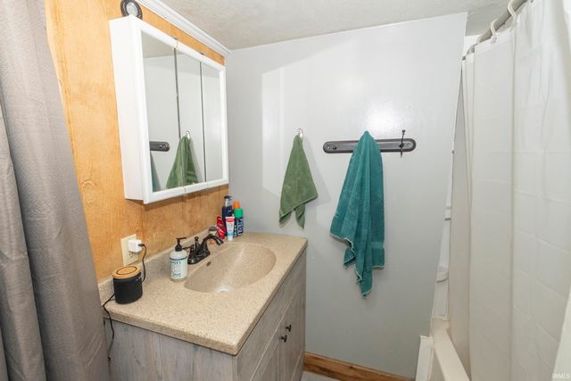 924 W Marion Street, Mishawaka, IN 46545